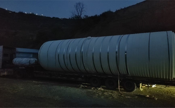 静宁圆桶运输途中